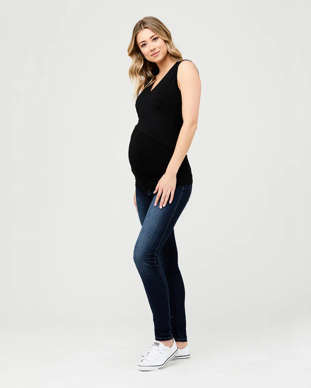 'Embrace' Nursing Tank - Black