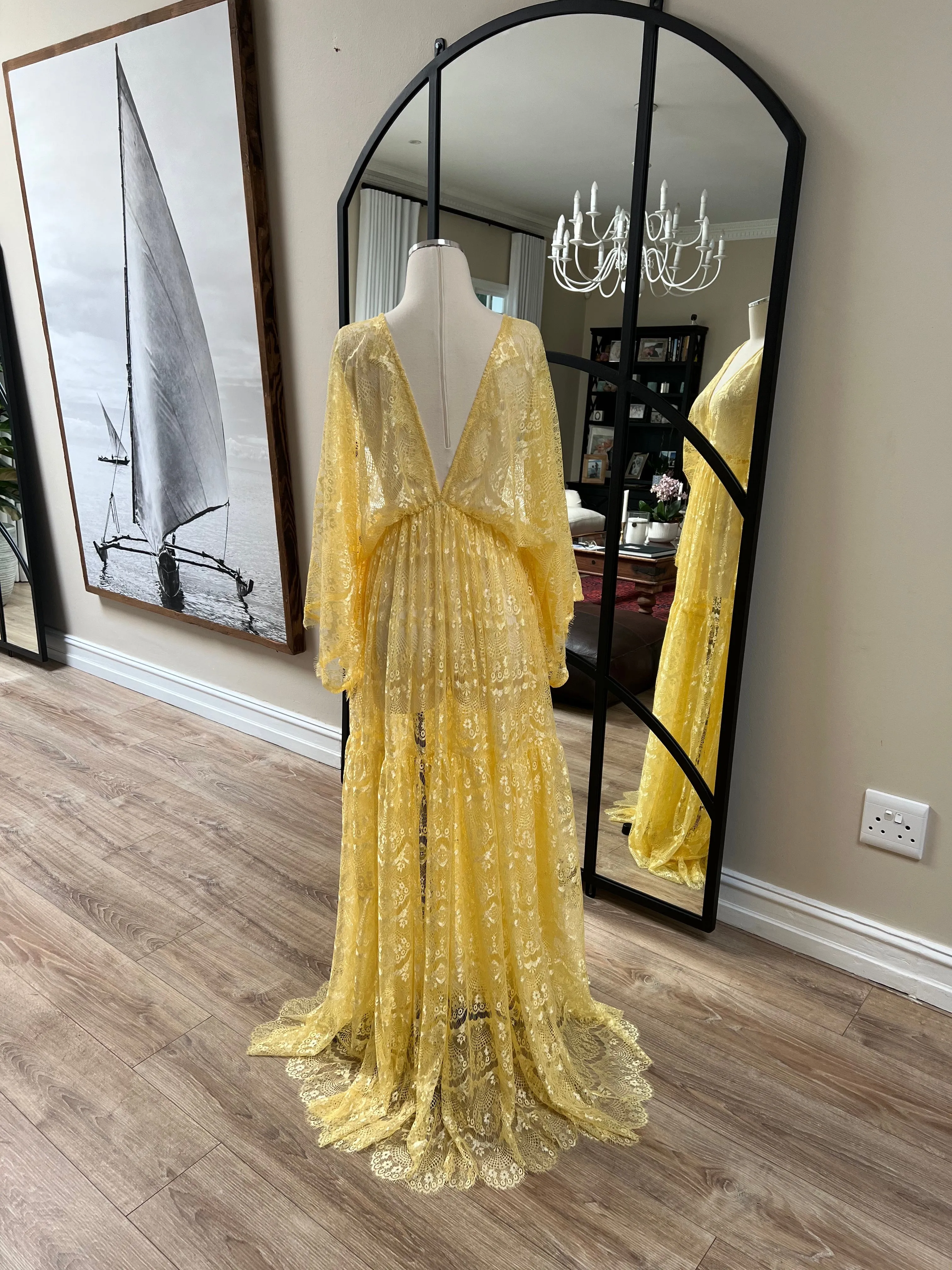 Haley (Yellow) - Rental