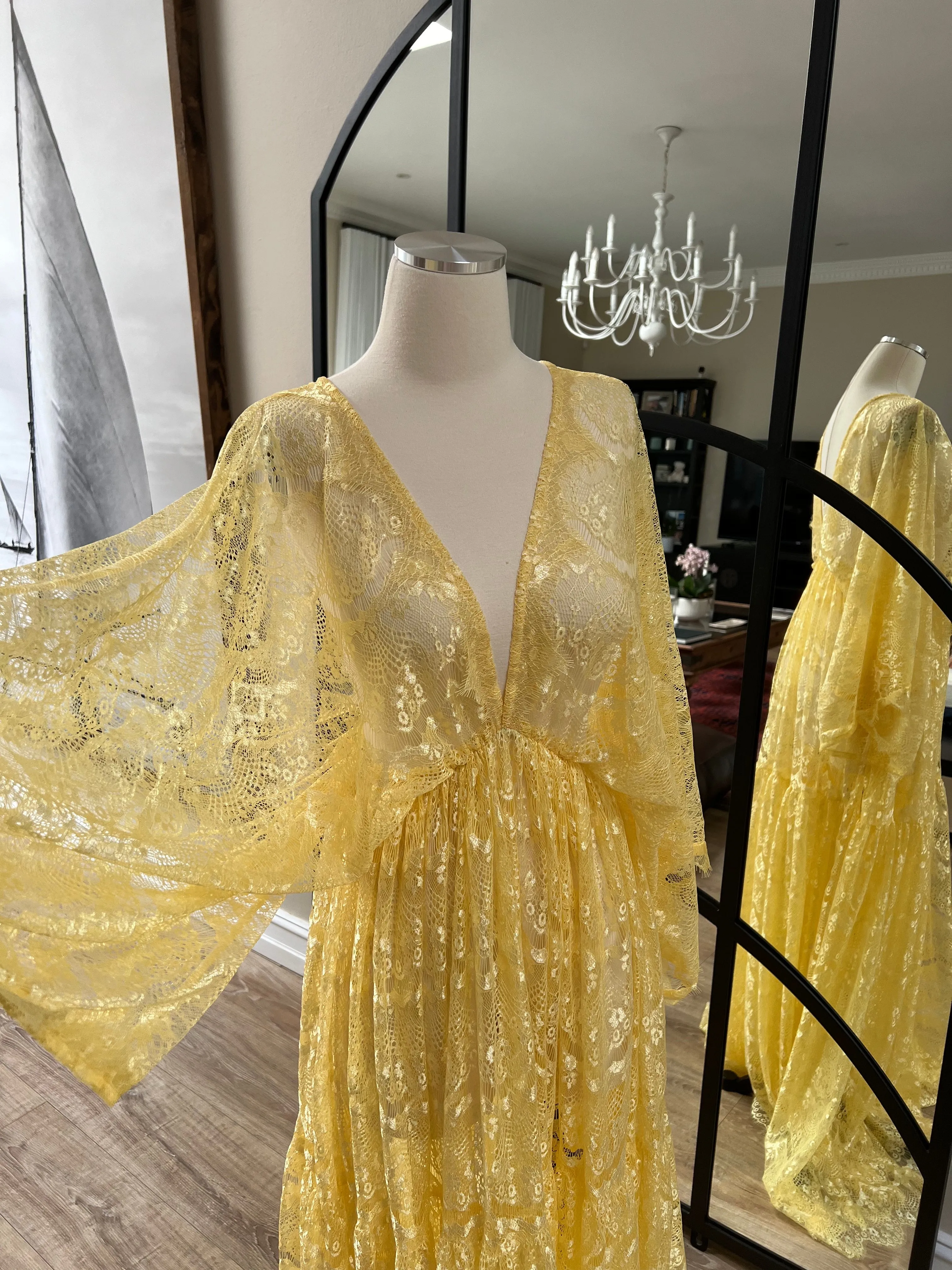 Haley (Yellow) - Rental