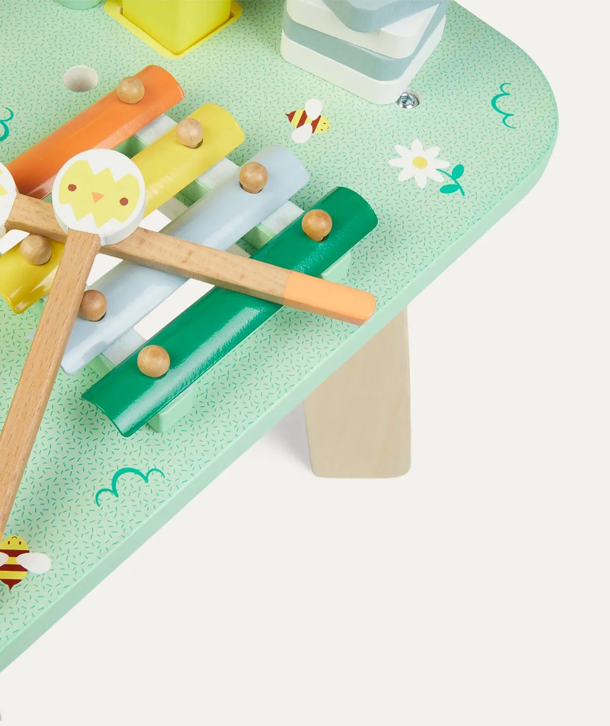 Janod Meadow Activity Table