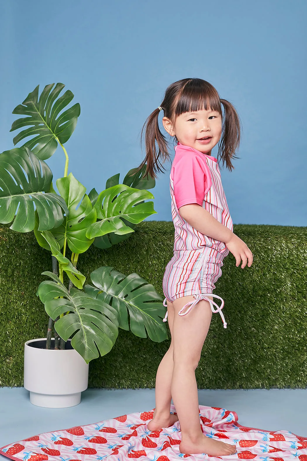 Tyoub Kids Short Sleeve Rash Guard UPF50  Gelato Stripe | Pink