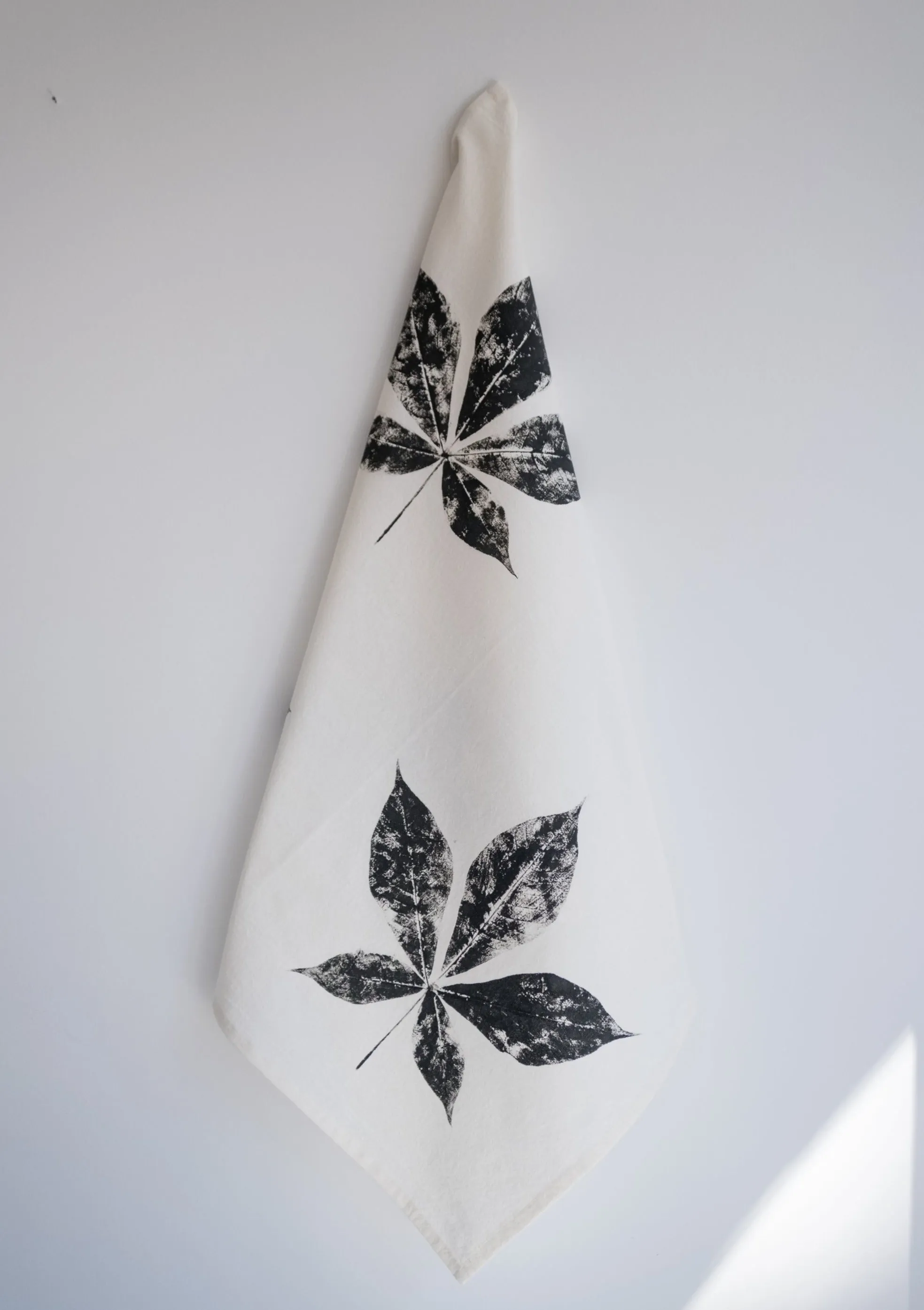 Unbleached 100% Cotton Creeper Leaf Tea Towel in Natural